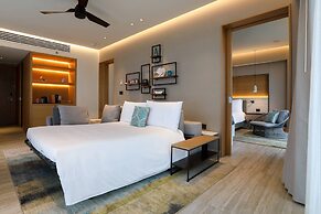 Renaissance Cancun Resort & Marina