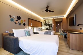 Renaissance Cancun Resort & Marina