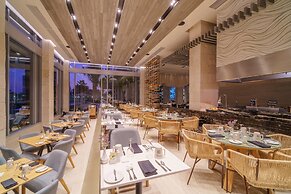 Renaissance Cancun Resort & Marina