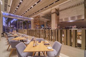 Renaissance Cancun Resort & Marina