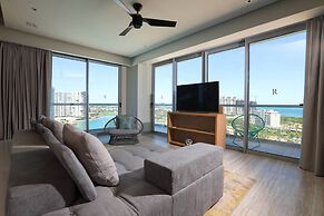 Renaissance Cancun Resort & Marina