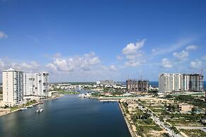 Renaissance Cancun Resort & Marina