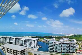 Renaissance Cancun Resort & Marina