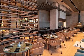 Renaissance Cancun Resort & Marina