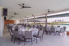 Renaissance Cancun Resort & Marina