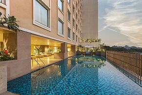 Lemon Tree Premier City Center Pune