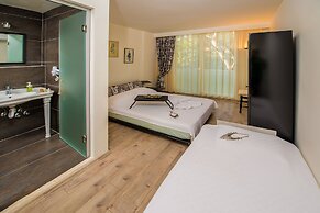 Destina Boutique Hotel