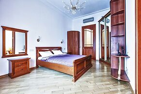 Miracle Premium Apartments Smolenskiy 3