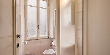 Monti Coliseum 3 bedroom 2nd floor