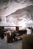 Blacksheep Village Igloo Chamrousse