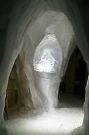 Blacksheep Village Igloo Chamrousse