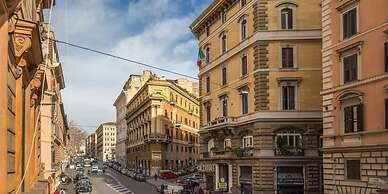 Cavour Colosseum with Balcony