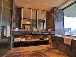 DoubleTree by Hilton Taipei Zhongshan