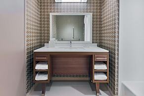 Home2 Suites by Hilton Orlando Near Universal