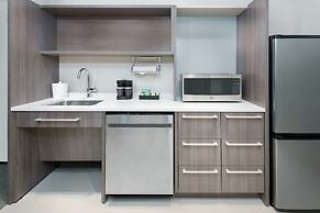 Home2 Suites by Hilton Orlando Near Universal