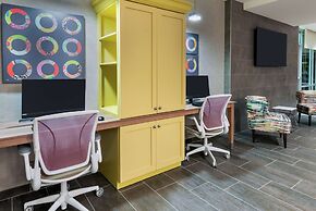 Home2 Suites by Hilton Orlando Near Universal