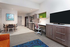 Home2 Suites by Hilton Orlando Near Universal