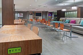Home2 Suites by Hilton Orlando Near Universal