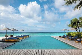 The Halcyon Private Isles Maldives, Autograph Collection