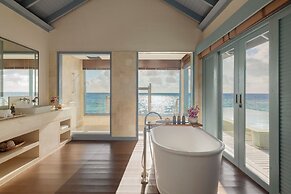 Raffles Maldives Meradhoo Resort