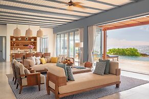 Raffles Maldives Meradhoo Resort