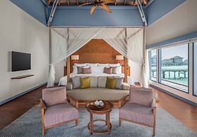 The Halcyon Private Isles Maldives, Autograph Collection