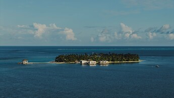 Raffles Maldives Meradhoo Resort