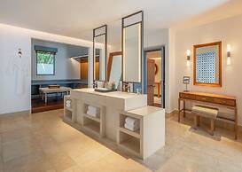 The Halcyon Private Isles Maldives, Autograph Collection