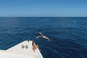 The Halcyon Private Isles Maldives, Autograph Collection