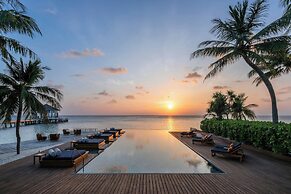 The Halcyon Private Isles Maldives, Autograph Collection