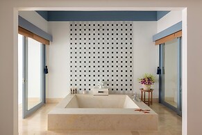 Raffles Maldives Meradhoo Resort