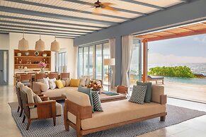 The Halcyon Private Isles Maldives, Autograph Collection