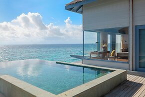 Raffles Maldives Meradhoo Resort
