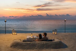 The Halcyon Private Isles Maldives, Autograph Collection