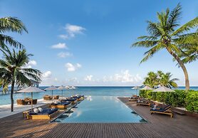 The Halcyon Private Isles Maldives, Autograph Collection