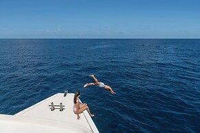 The Halcyon Private Isles Maldives, Autograph Collection