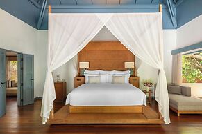 The Halcyon Private Isles Maldives, Autograph Collection