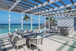 The Halcyon Private Isles Maldives, Autograph Collection