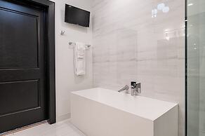 New Orleans Luxury Collection