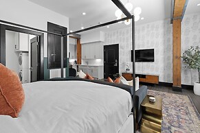 New Orleans Luxury Collection