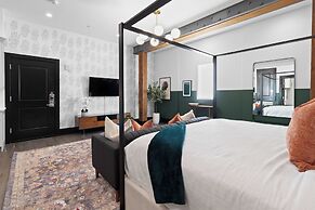 New Orleans Luxury Collection