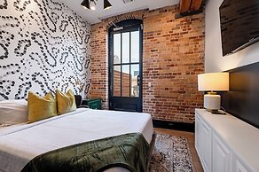 New Orleans Luxury Collection