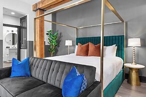 New Orleans Luxury Collection