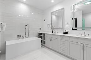 New Orleans Luxury Collection