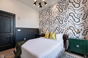 New Orleans Luxury Collection