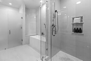 New Orleans Luxury Collection