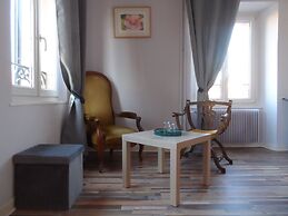 Maison Curiale