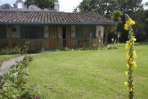 Las Palmeras Inn