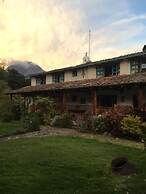 Las Palmeras Inn