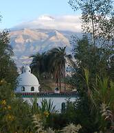 Las Palmeras Inn